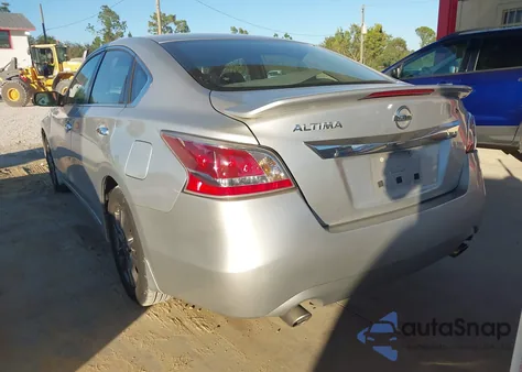 2015 Nissan Altima 2.5 S из США, поврежденный, VIN 1N4AL3APXFC258791